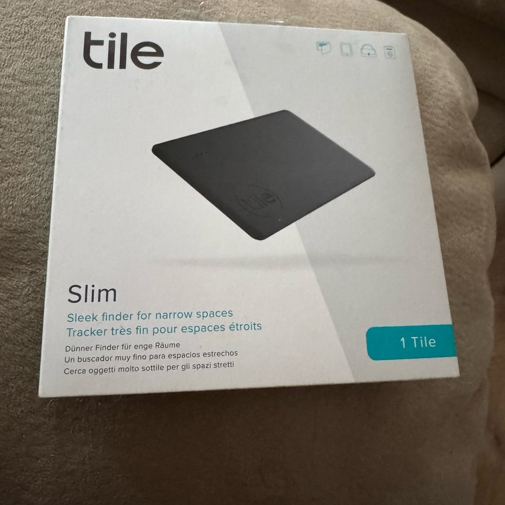 TILE Bluetooth Tracker